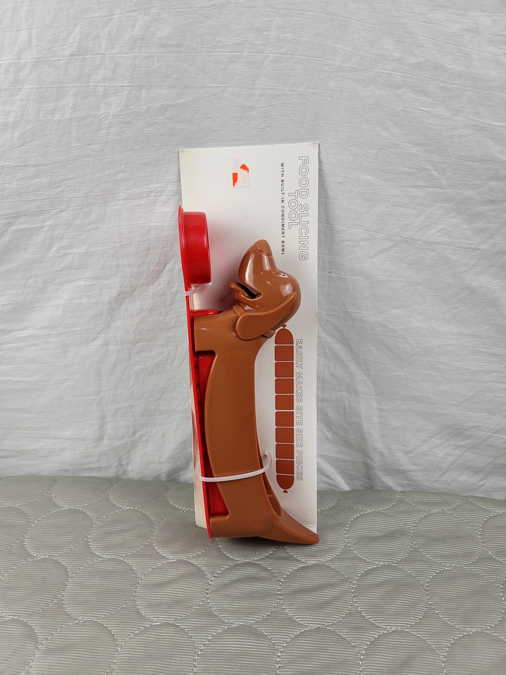 Dog-Shaped Food Slicer - Brown/Red